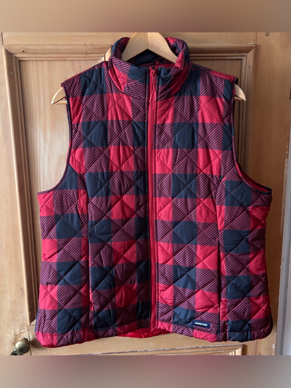 Landsend End Women’s red and black plaid vest